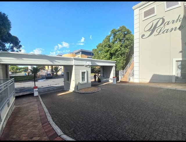 282M² OFFICE TO LET IN PINELANDS